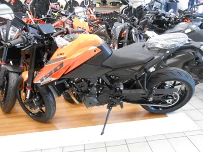 KTM 790 Duke (2027) nuova
