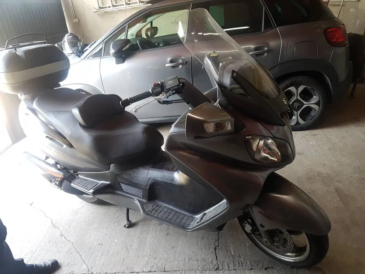 Suzuki Burgman AN 650 Executive ABS (2006 - 12) (6)