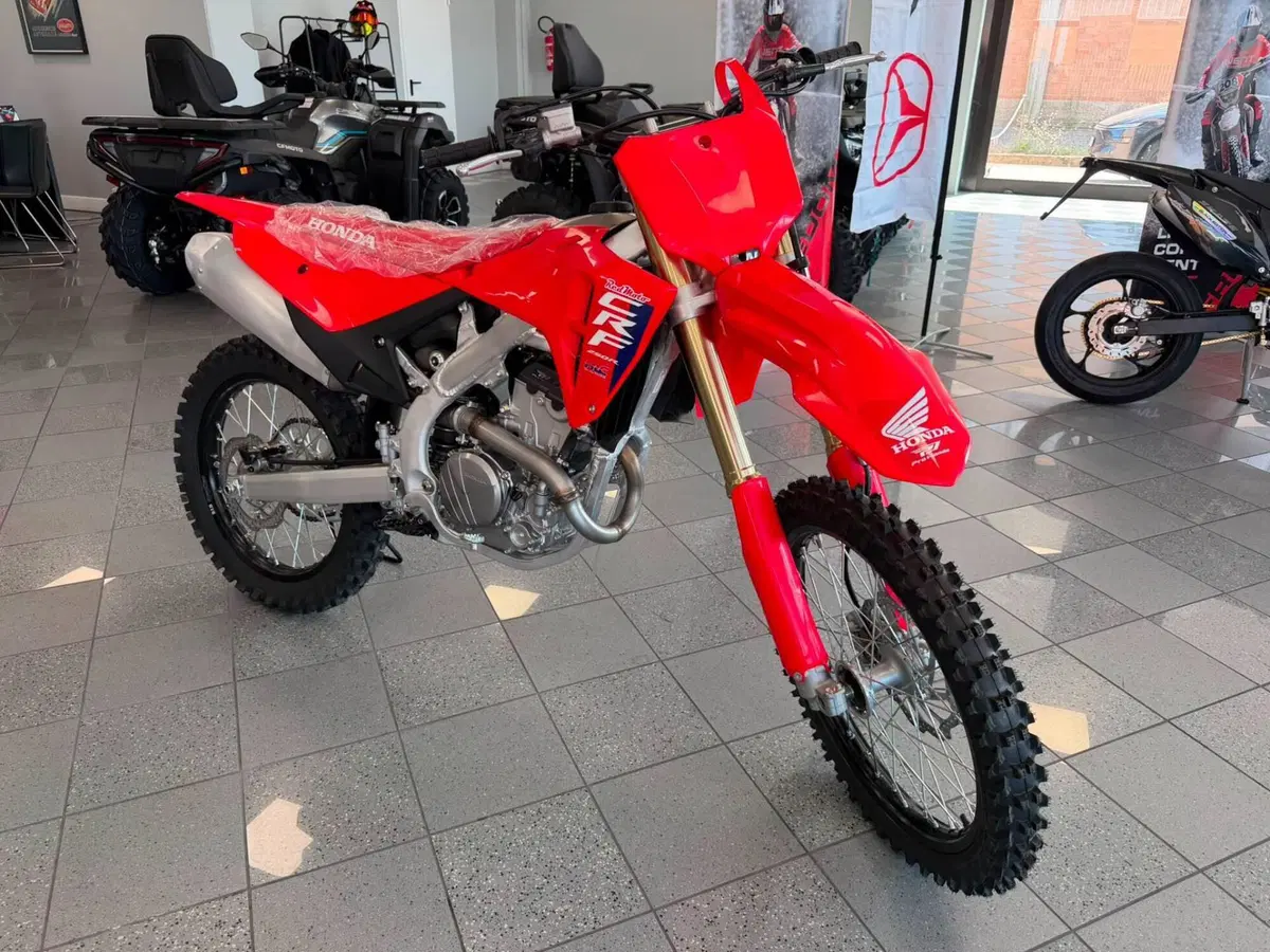 Honda CRF 250R (2026) (2)