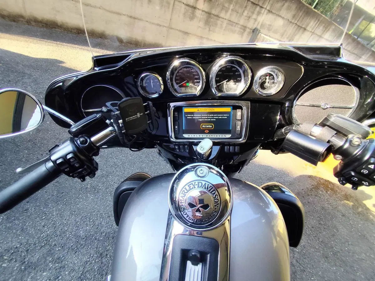 Harley-Davidson 1690 Electra Glide Ultra Limited (2014 - 15) - FLHTK (12)