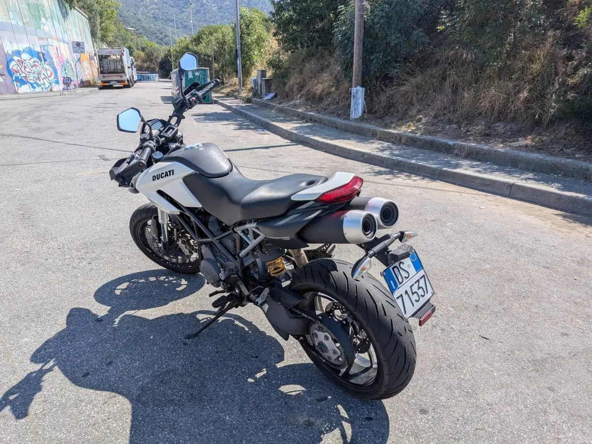 Ducati Hypermotard 796 (2012) (2)
