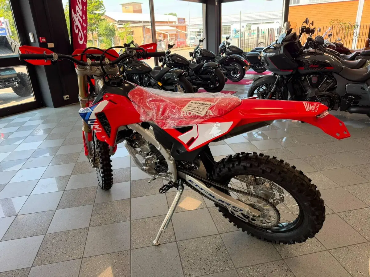 Honda CRF 250RX Enduro (2026) (4)