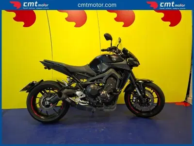 Yamaha MT-09 (2017 - 20) usata