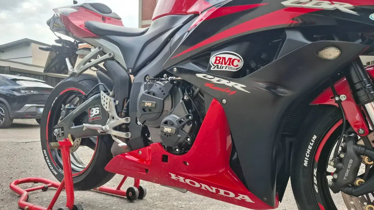 Honda CBR 600 RR (2007 - 08) (3)