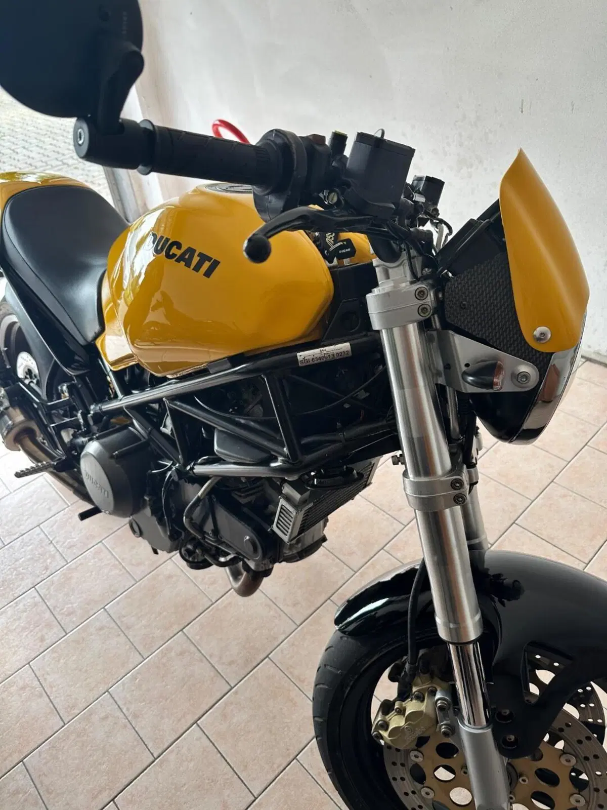 Ducati Monster 750 (7)