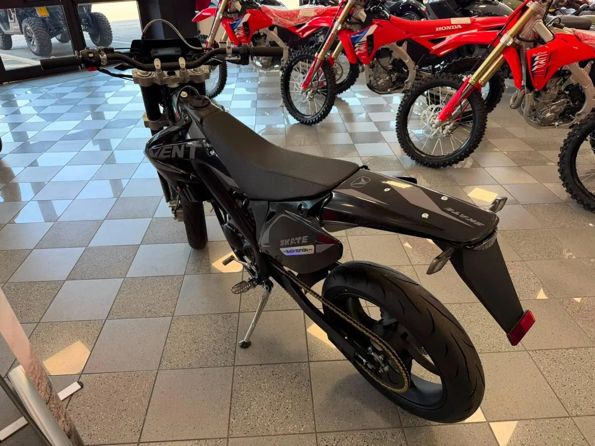 Vent Skate 50 (2024 - 26) (4)