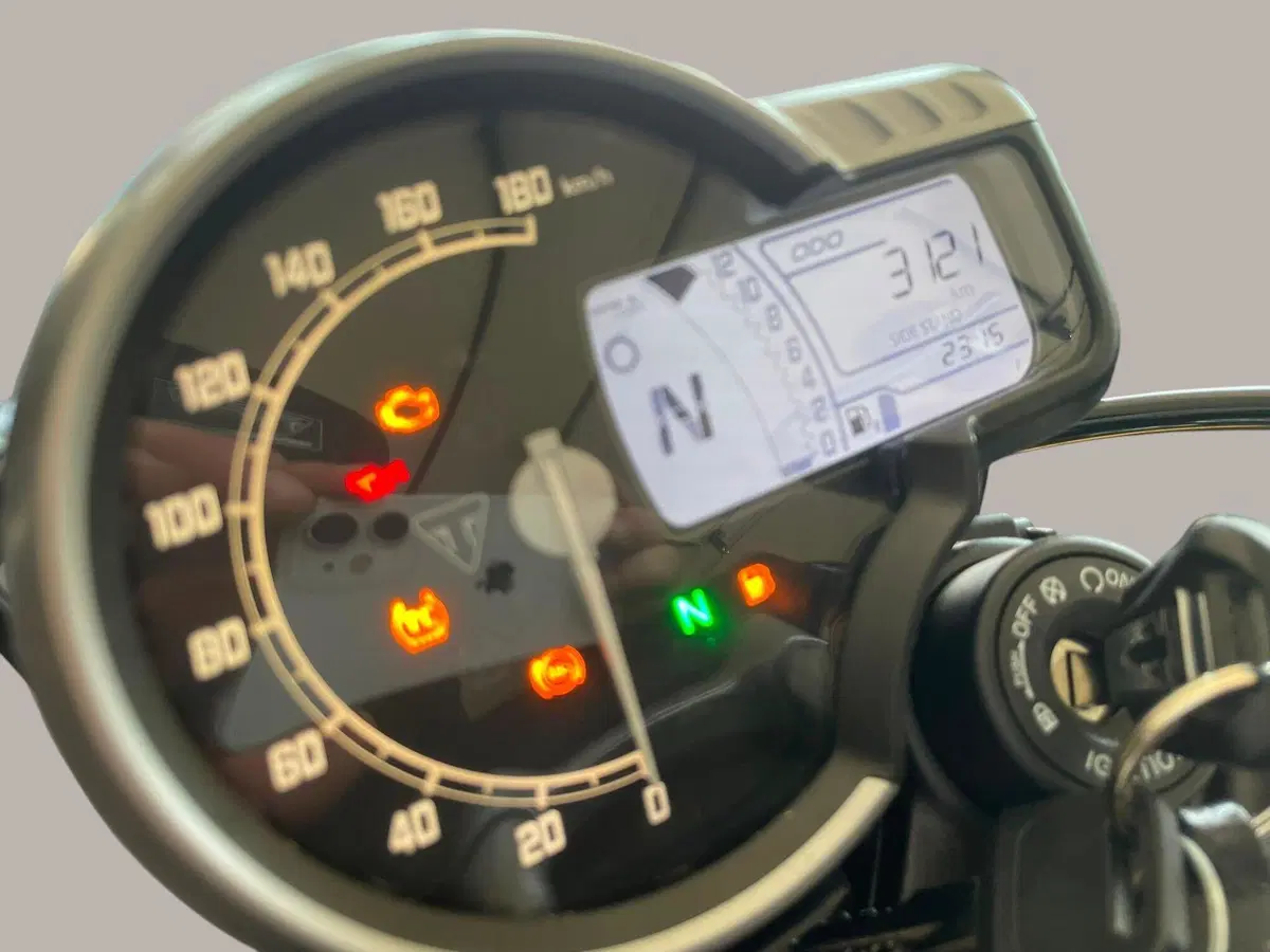 Triumph Scrambler 400 X (2024 - 26) (9)