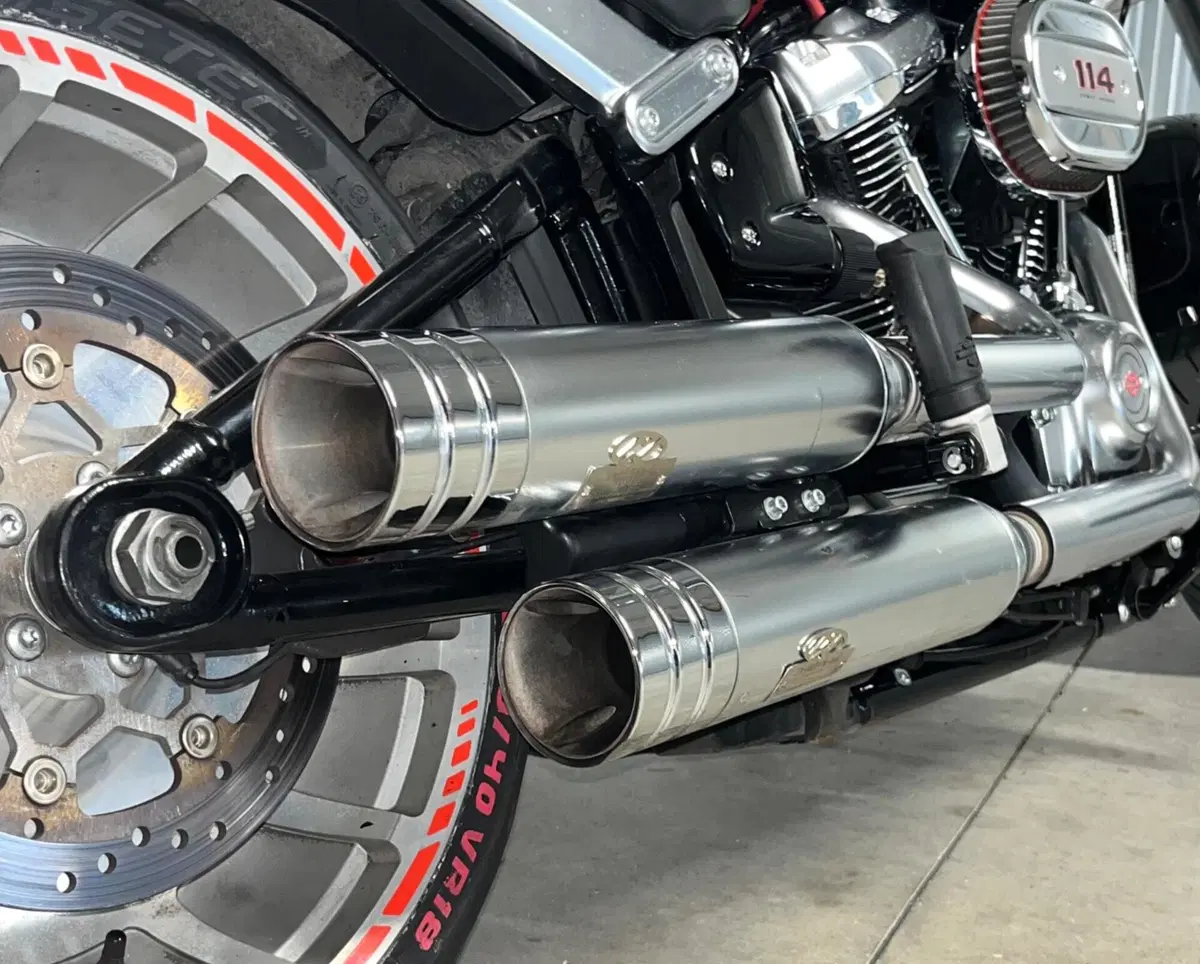 Harley-Davidson 114 Fat Boy (2018 - 20) - FLFBS (3)