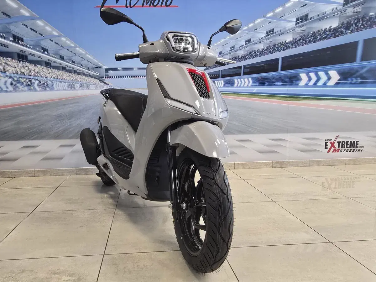 Swm C-Fly 125 (2026) (3)