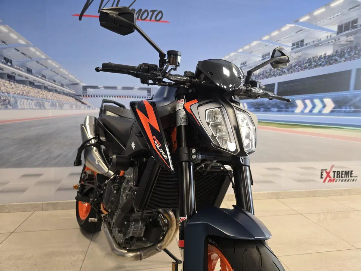 KTM 890 Duke R (2022 - 23) (12)