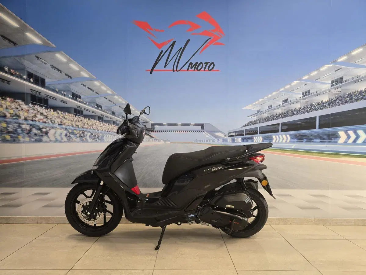 Swm C-Fly 125 (2026) (3)