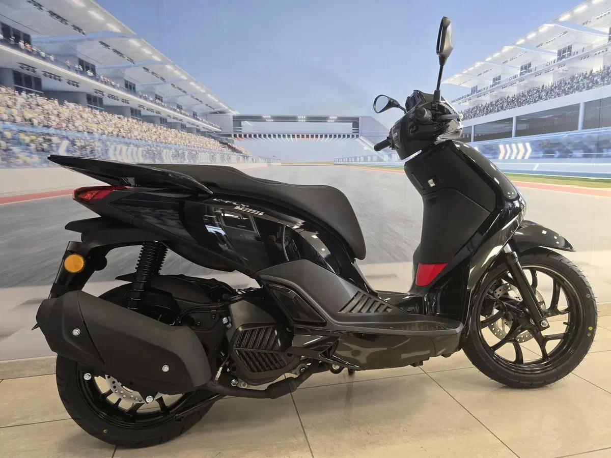 Swm C-Fly 125 (2026) (16)