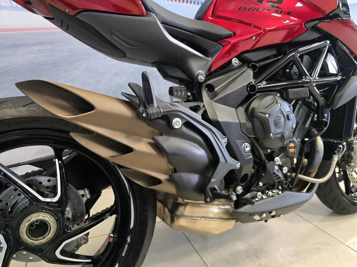 MV Agusta Brutale 800 RR (2021 - 25) (14)