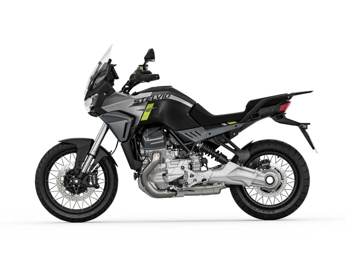 Moto Guzzi Stelvio (2024 - 26)