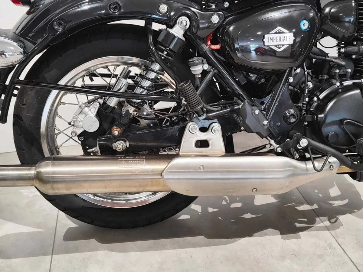 Benelli Imperiale 400 (2021 - 25) (14)
