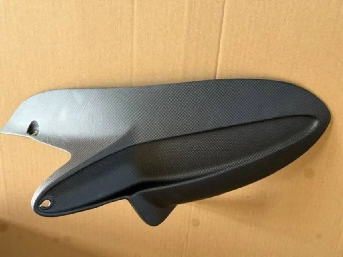 hypermotard 950 carbonio 100% (8)