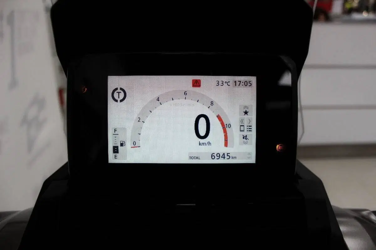 Honda ADV 350 (2025 - 26) (6)