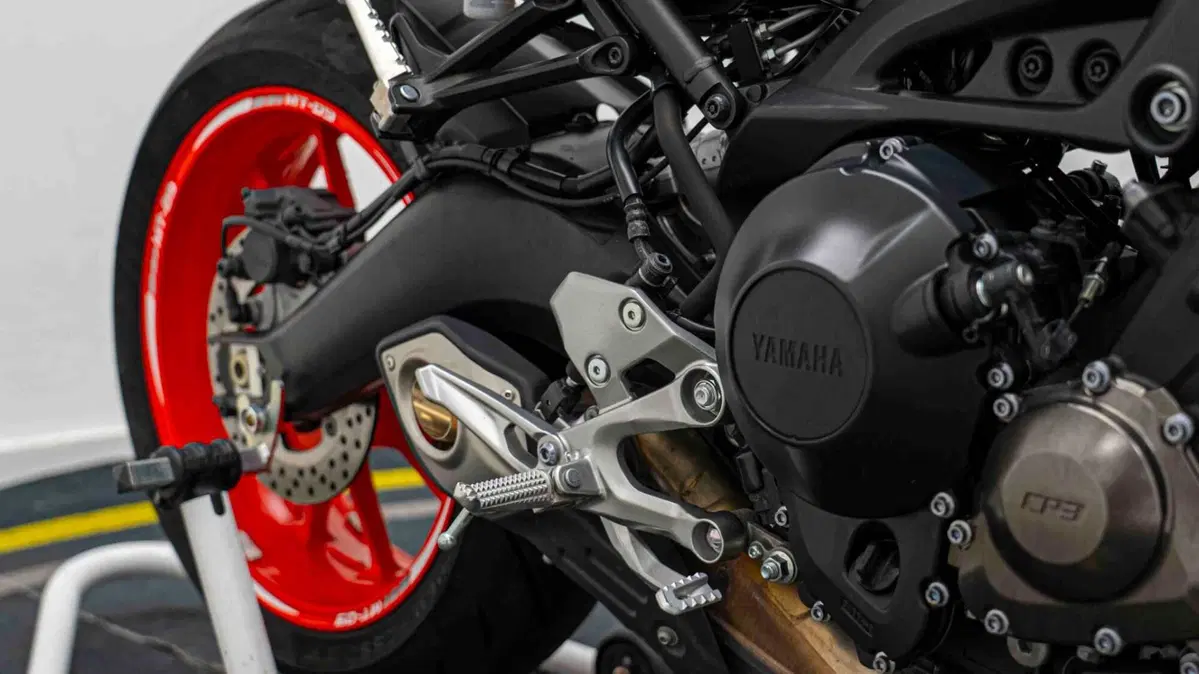 Yamaha MT-09 (2017 - 20) (6)