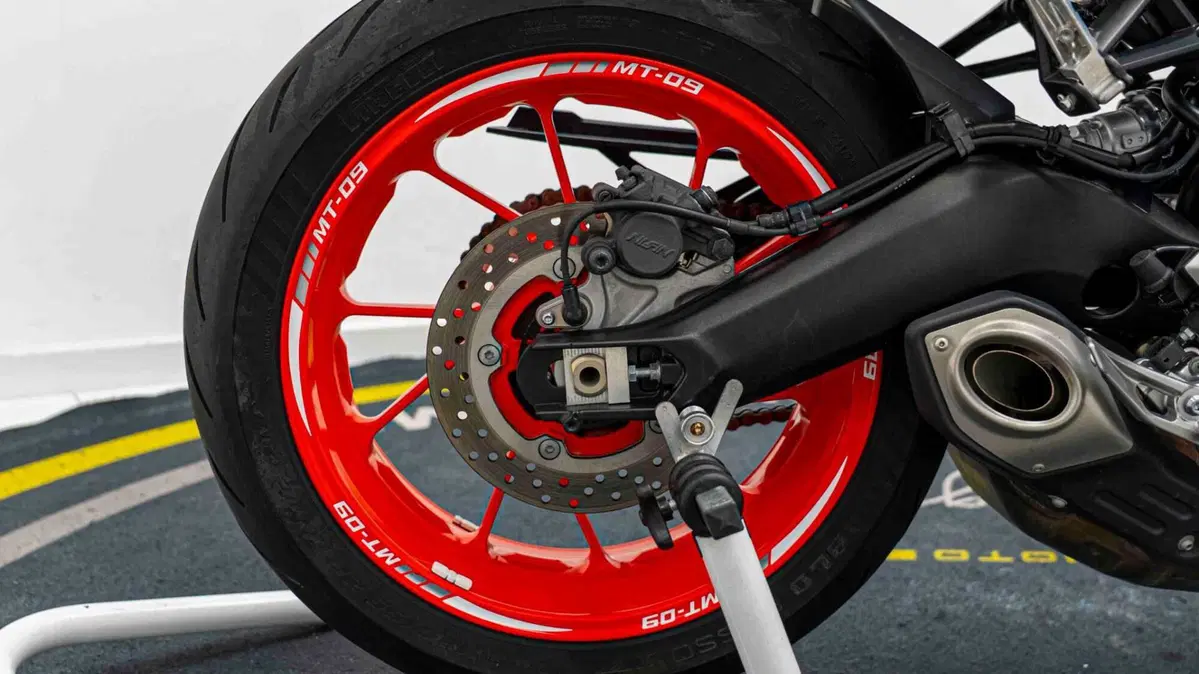 Yamaha MT-09 (2017 - 20) (8)
