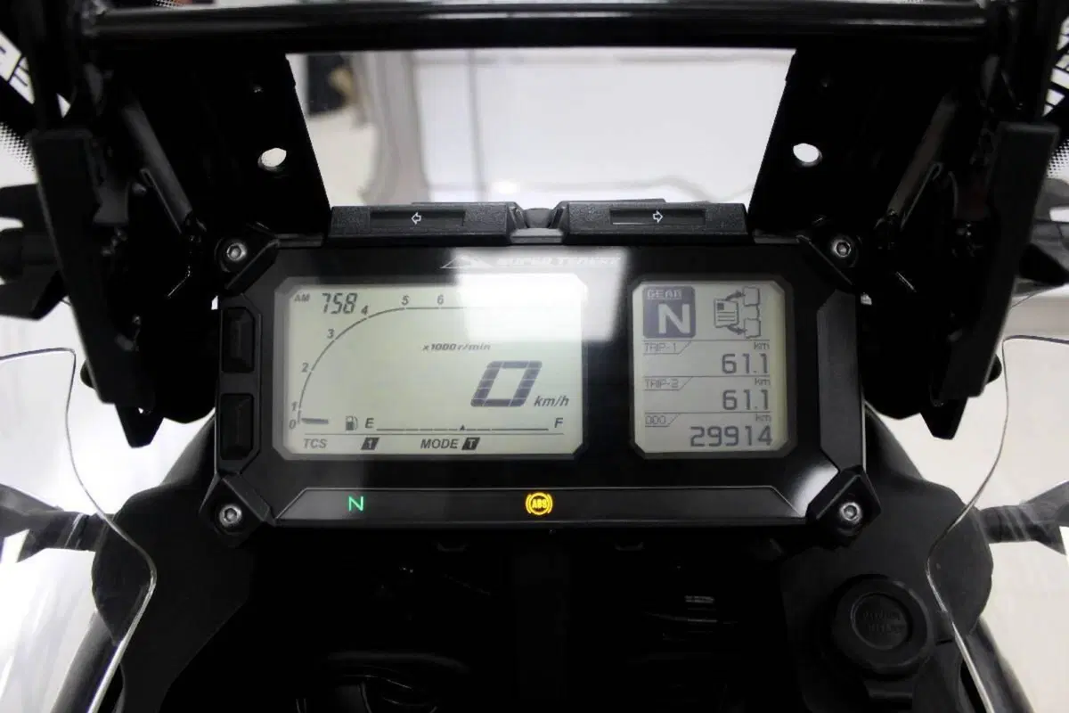 Yamaha XT1200ZE Super Ténéré (2017 - 20) (6)