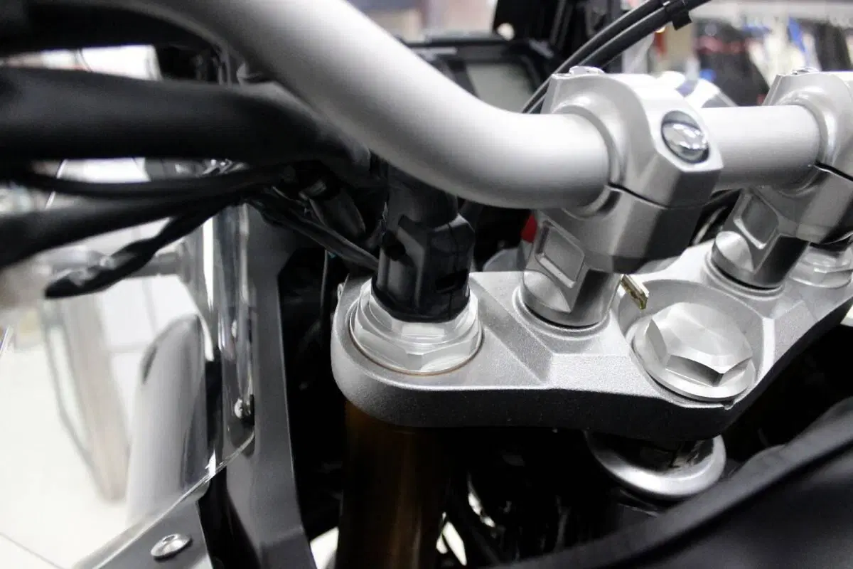 Yamaha XT1200ZE Super Ténéré (2017 - 20) (7)
