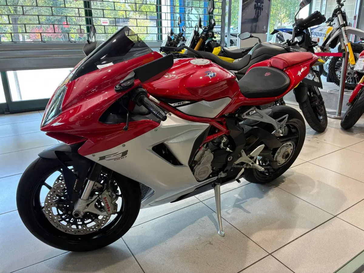 MV Agusta F3 800 EAS ABS (2013 - 17) (5)