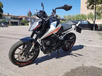 KTM 390 Duke (2021 - 23) usata