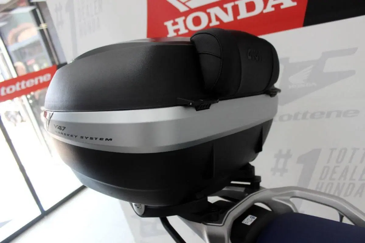 Honda Transalp XL750 (2025) (5)