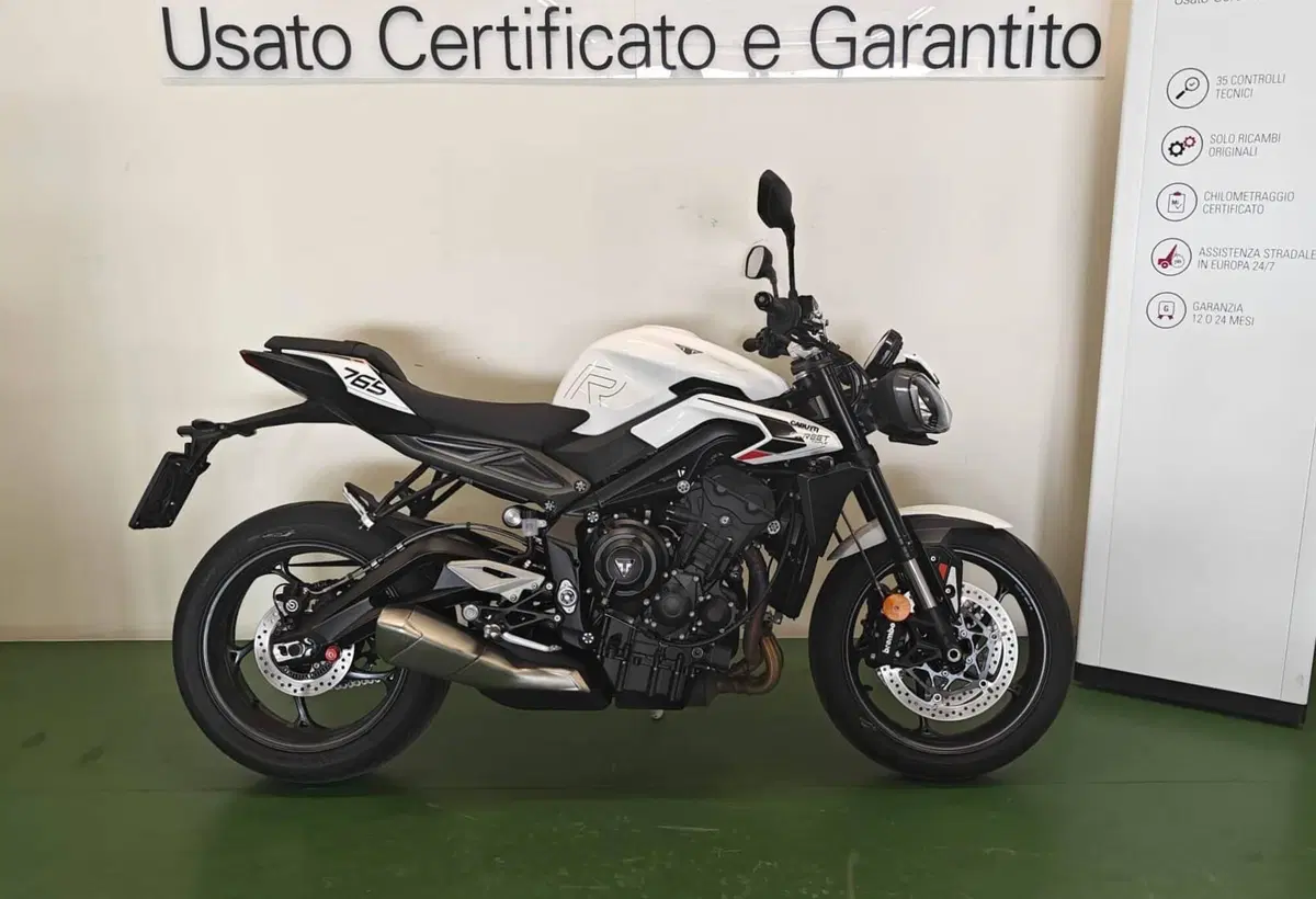 Triumph Street Triple 765 R (2023 - 26)
