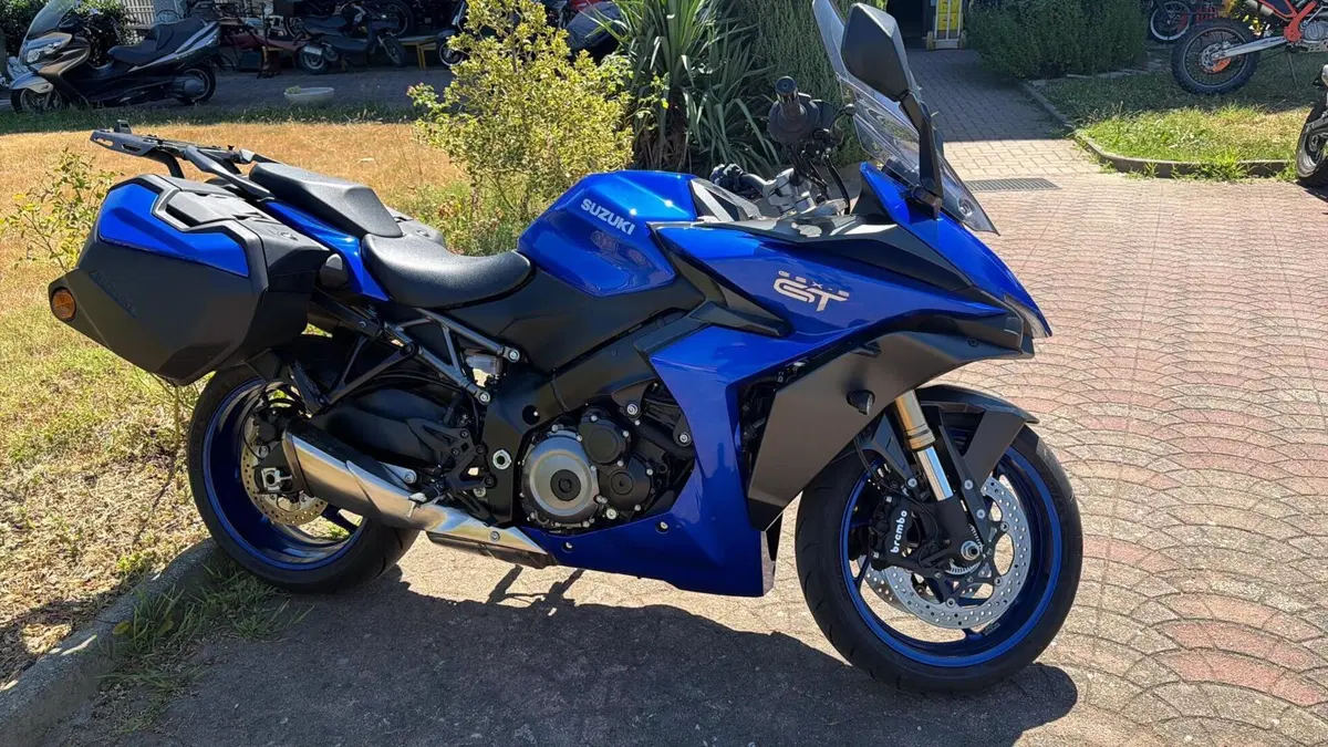 Suzuki GSX-S1000GT (2025 - 26) (2)