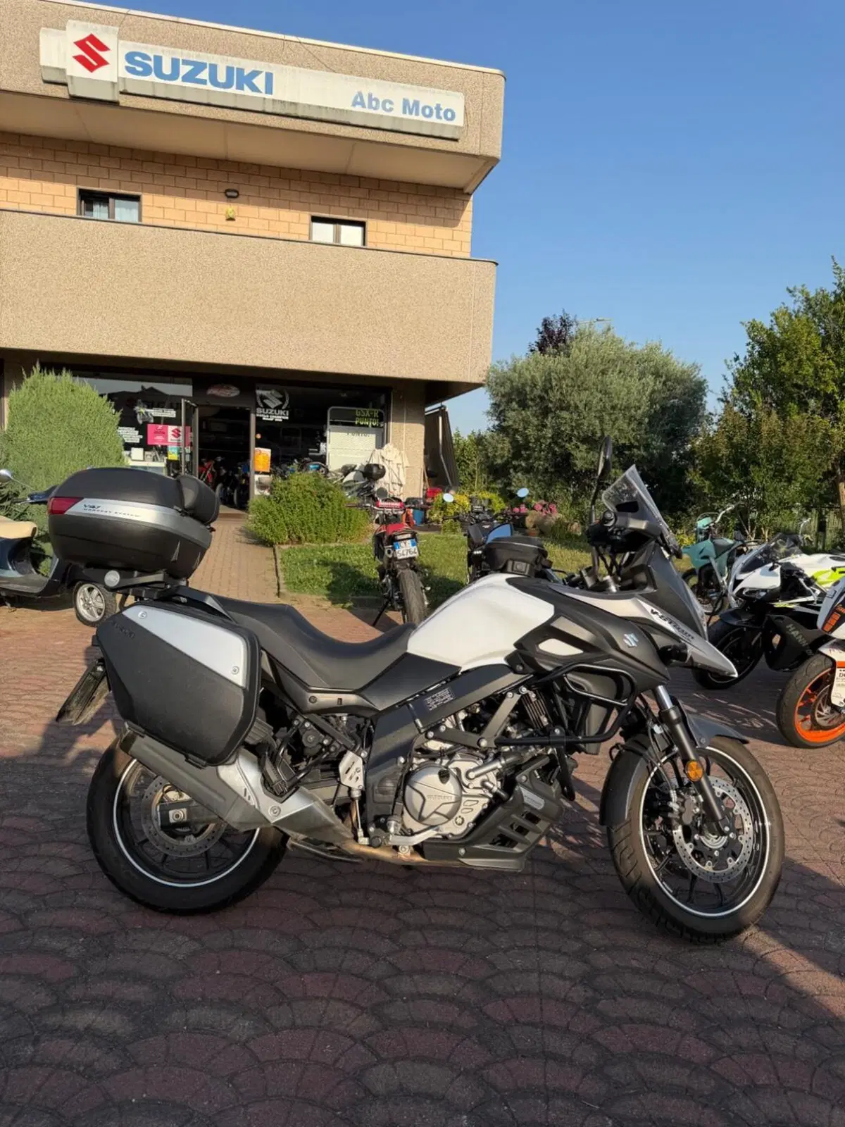 Suzuki V-Strom 650 ABS (2017 - 20) (2)