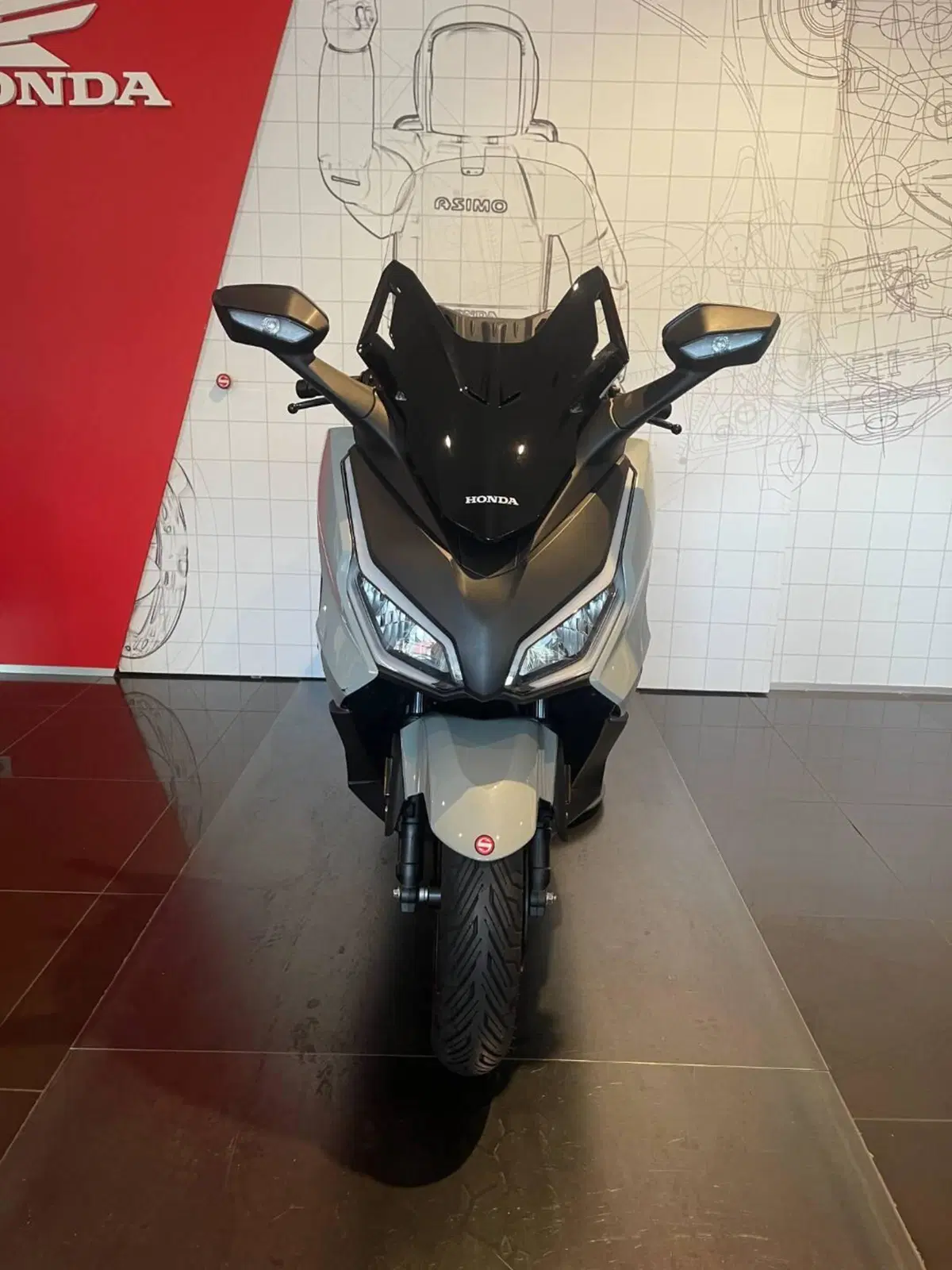 Honda Forza 350 (2025 - 26) (4)