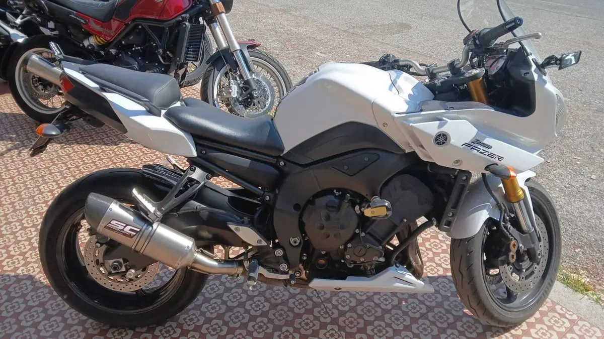 Yamaha FZ8 (2010 - 12) (3)