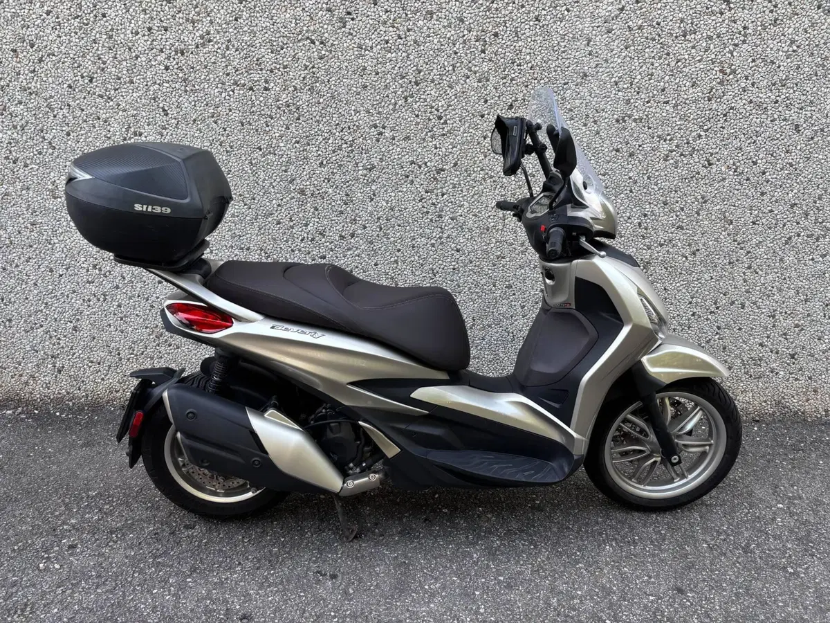 Piaggio Beverly 400 ABS-ASR (2021 - 24)