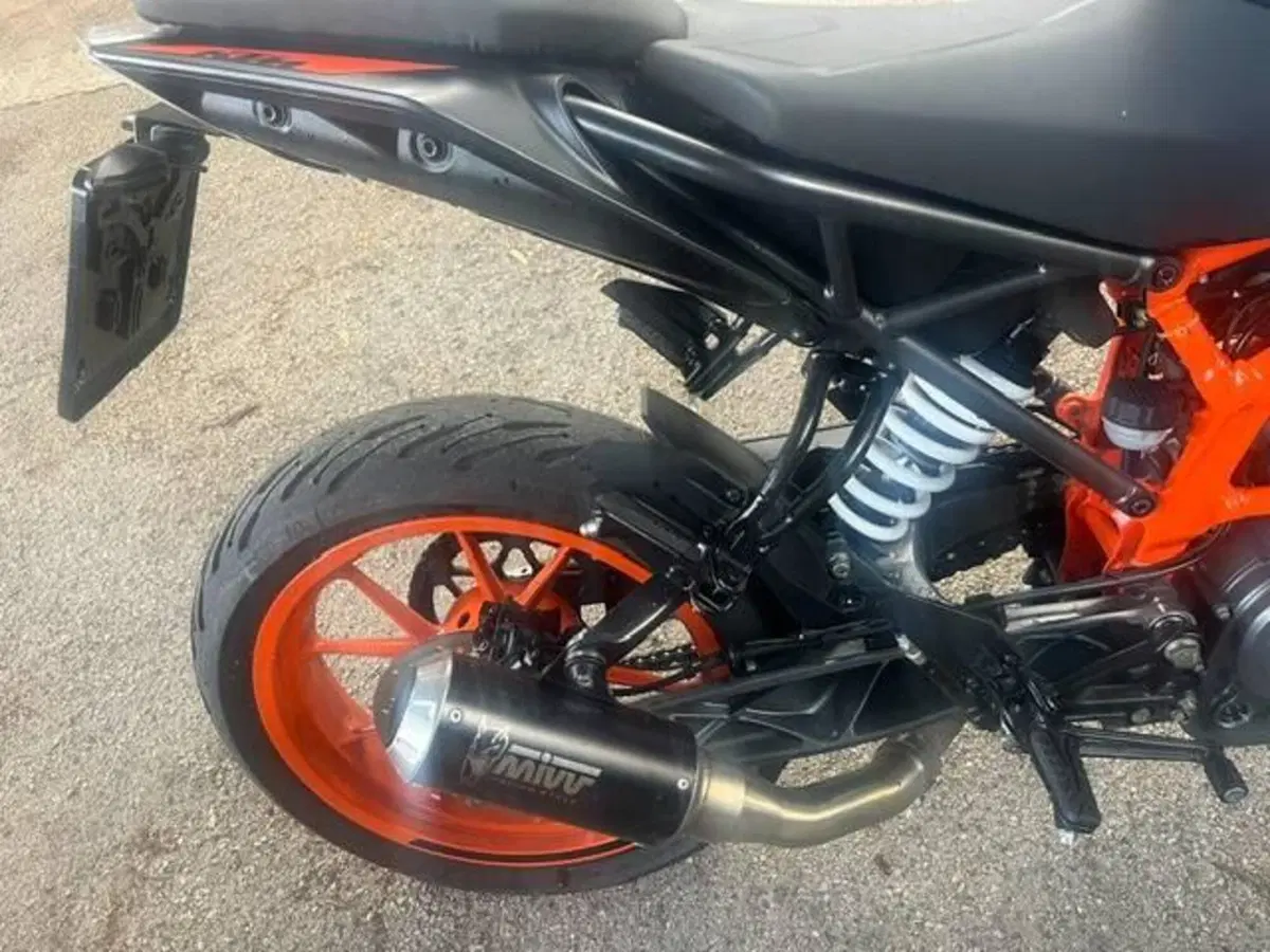 KTM 125 Duke (2021 - 23) (3)