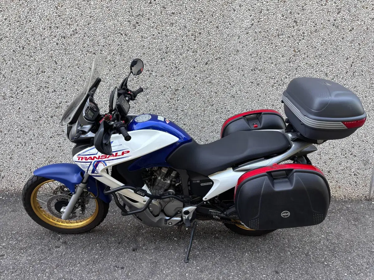 Honda Transalp XL 700 V (2007 - 2013) (2)