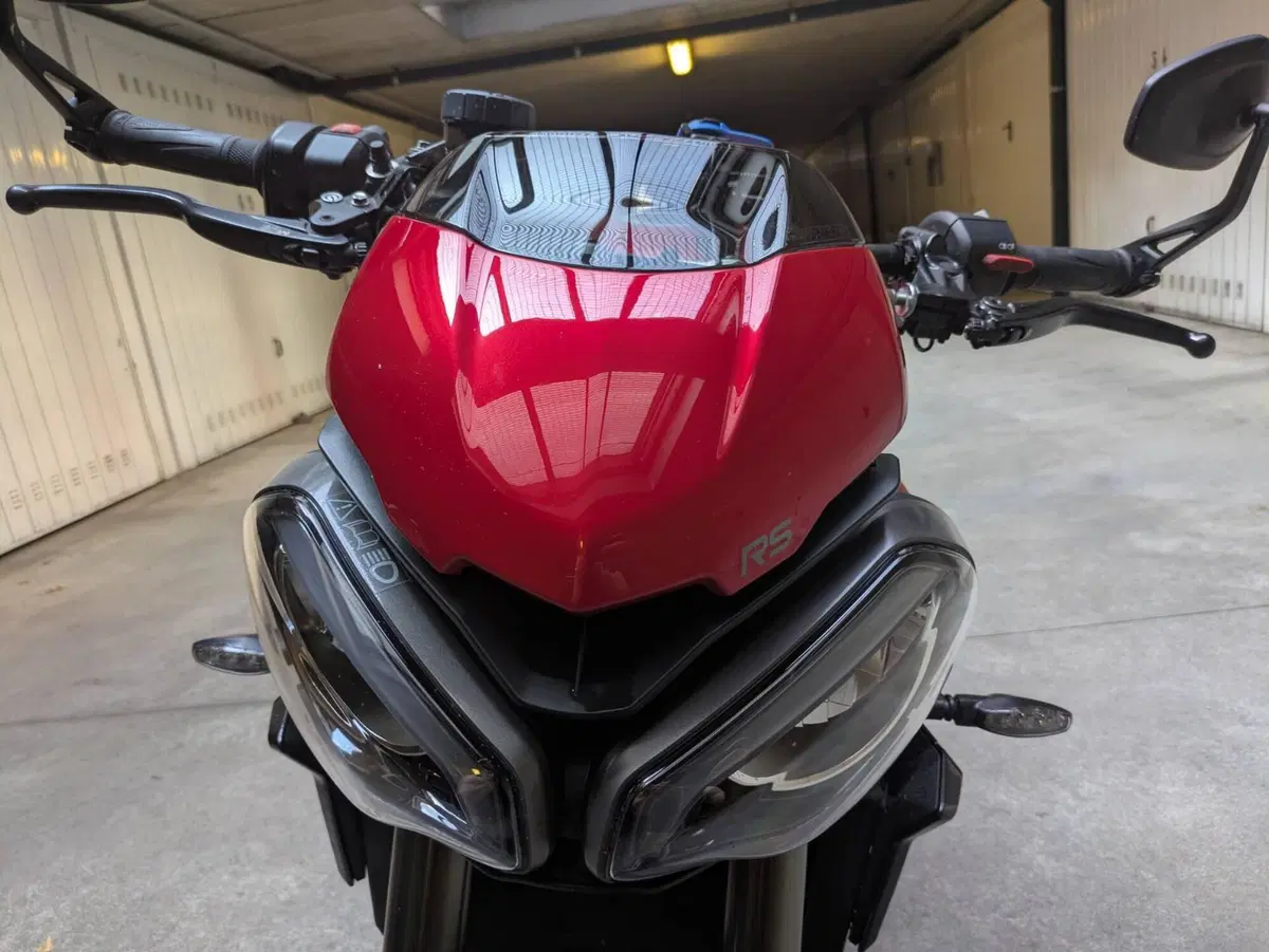 Triumph Street Triple 765 RS (2023 - 26) (16)