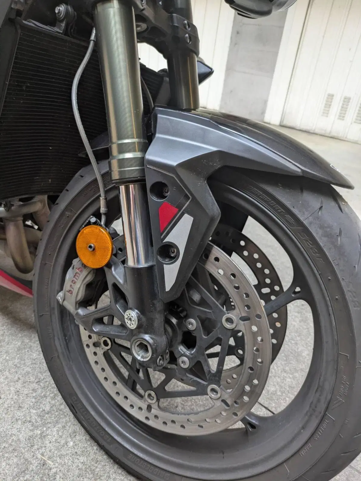Triumph Street Triple 765 RS (2023 - 26) (18)
