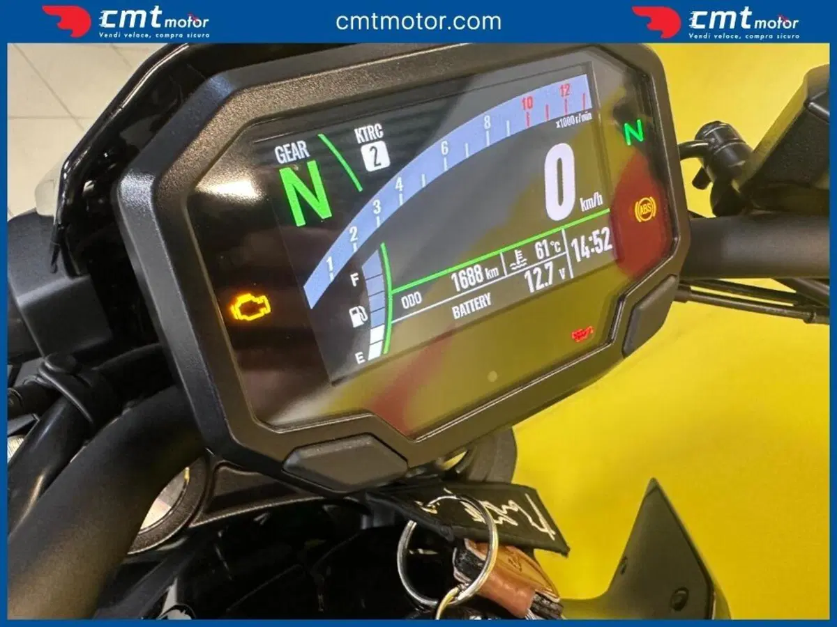 Kawasaki Z 650 RS (2022 - 24) (5)