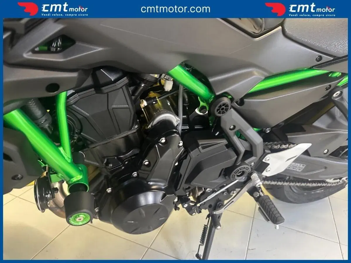 Kawasaki Z 650 RS (2022 - 24) (7)