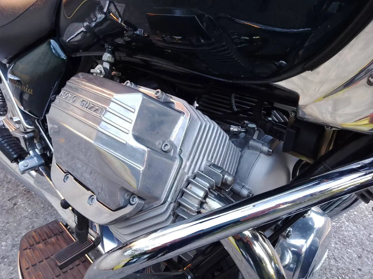 Moto Guzzi California 1100 carburatori (3)