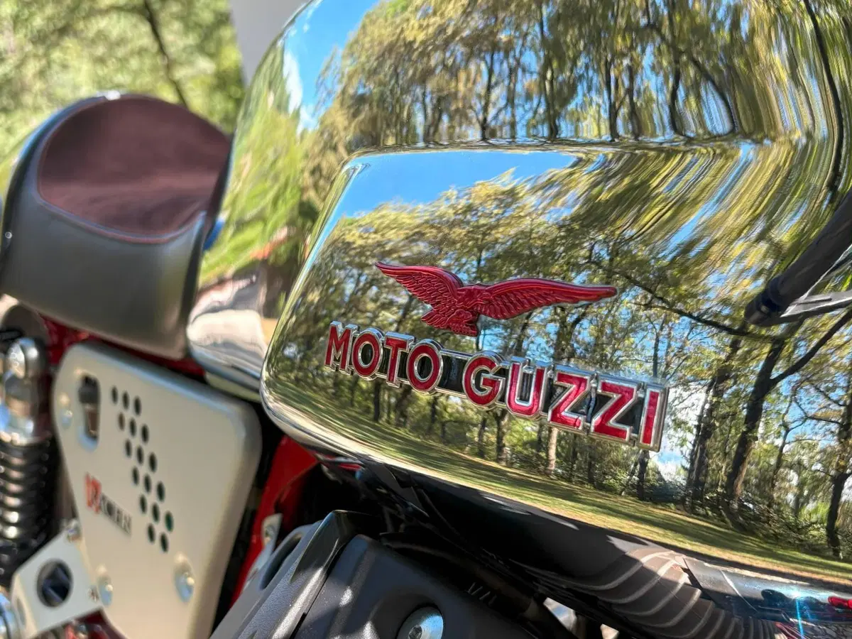 Moto Guzzi V7 II Racer (2015 - 17) (6)