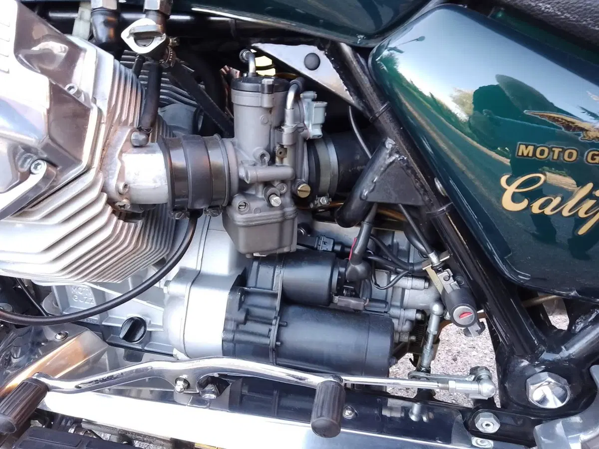 Moto Guzzi California 1100 carburatori (6)