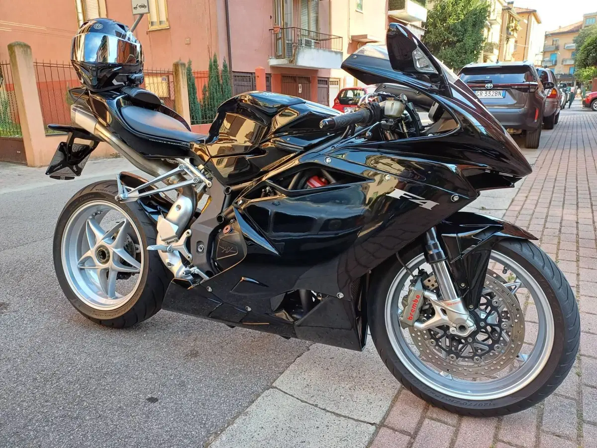 MV Agusta F4 1000 (2010 - 15) (4)