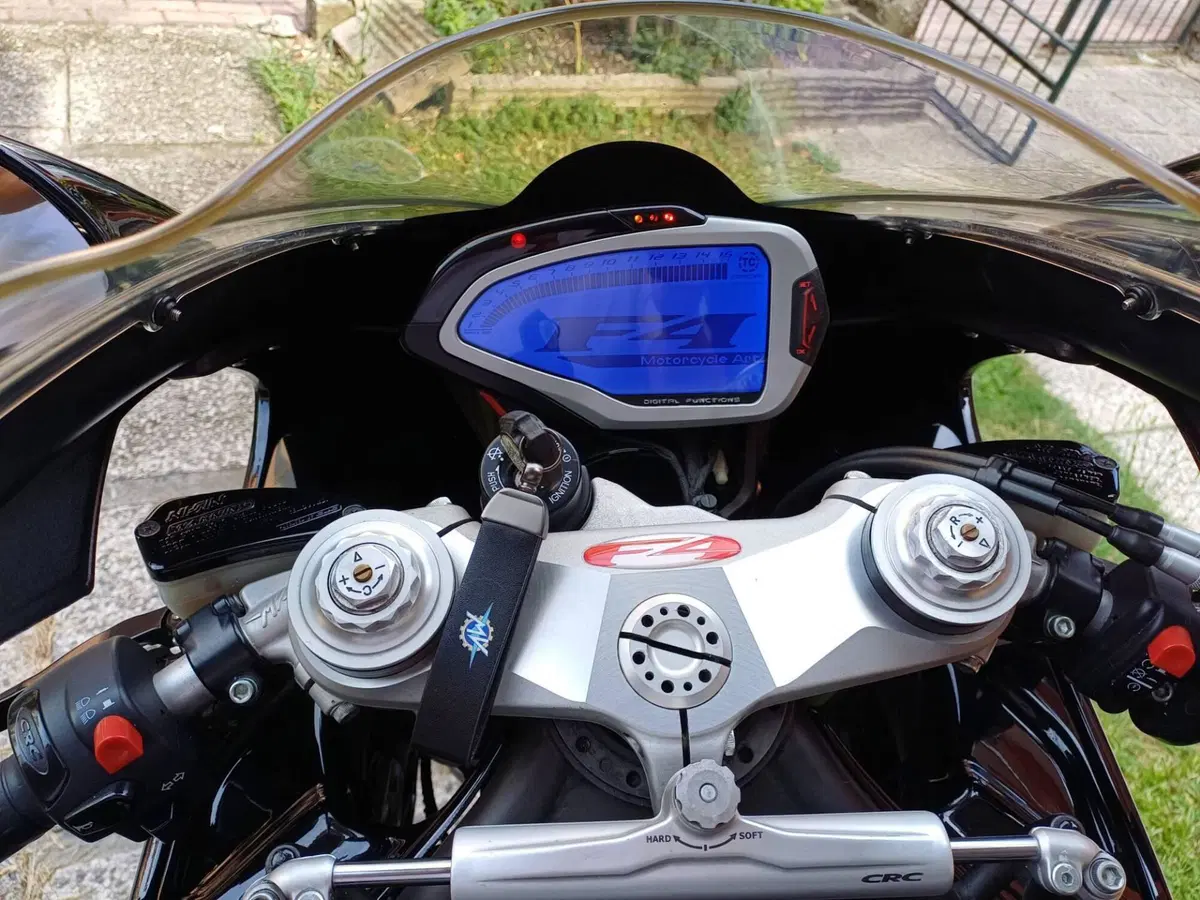 MV Agusta F4 1000 (2010 - 15) (13)