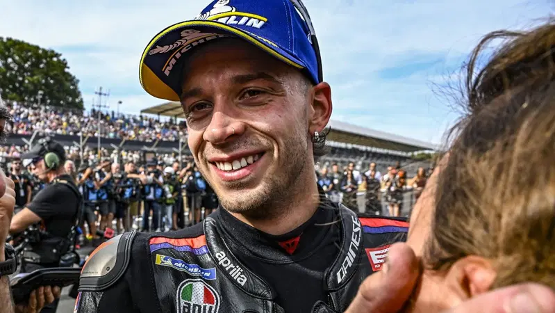 MotoGP 2026. GP del Regno Unito a Silverstone. Marco Bezzecchi, podio e lacrime: "La qualifica mi ha spaccato"