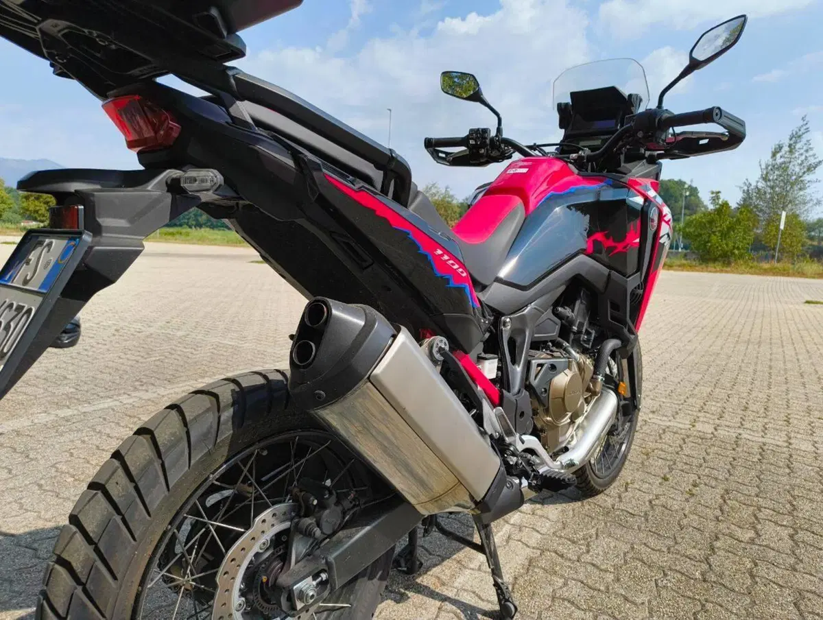 Honda Africa Twin CRF 1100L ES (2024 - 26) (4)