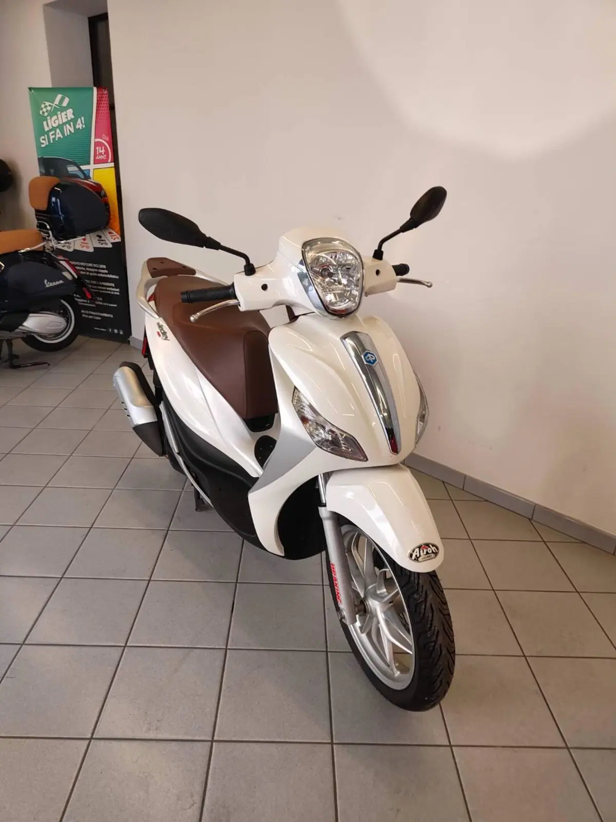 Piaggio Medley 150 ABS (2016 - 19) (3)