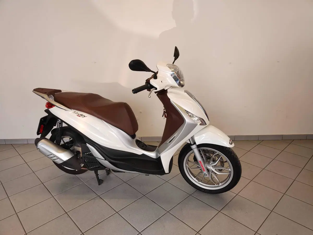 Piaggio Medley 150 ABS (2016 - 19) (5)