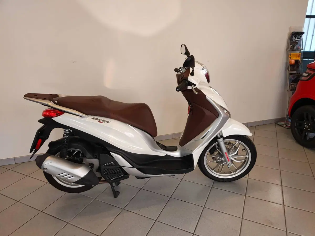Piaggio Medley 150 ABS (2016 - 19) (6)